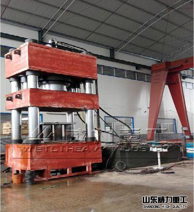 1200吨液压机