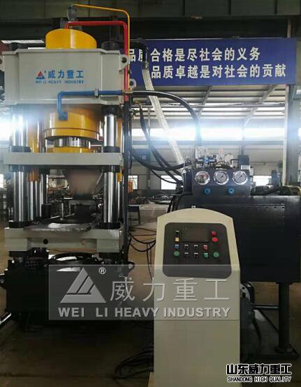 全自动牛羊舔砖成型液压机