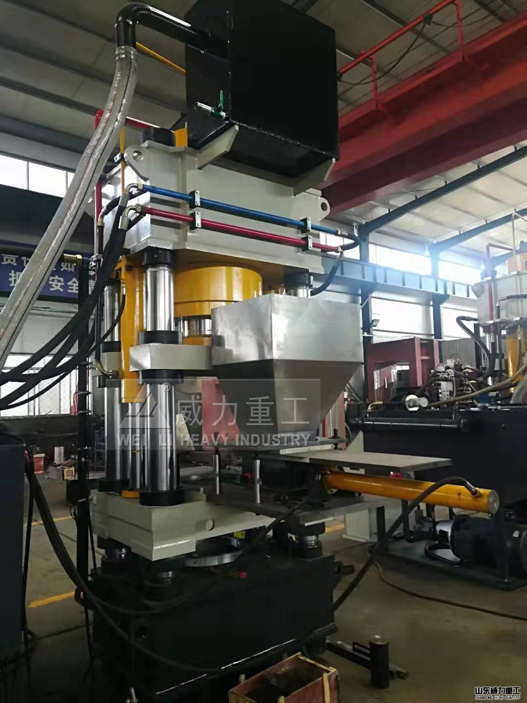 山东威力重工盐砖液压机型号齐全