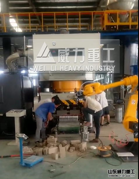 山东威力重工耐火砖压块液压机