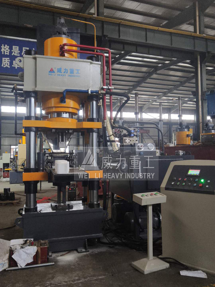 盐砖液压机结构展示
